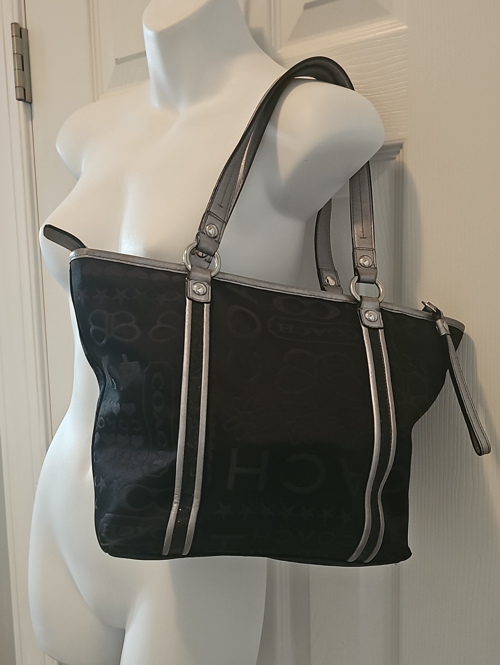 Coach  Poppy Tote Silver - Picture 6 of 7